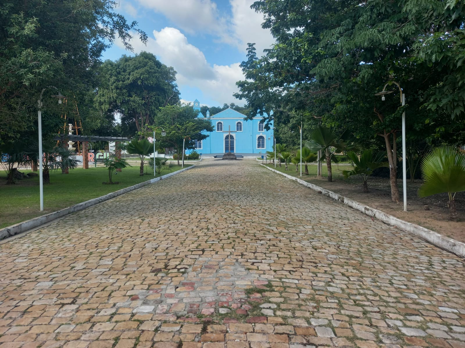 Monsenhor Gil (PI)
