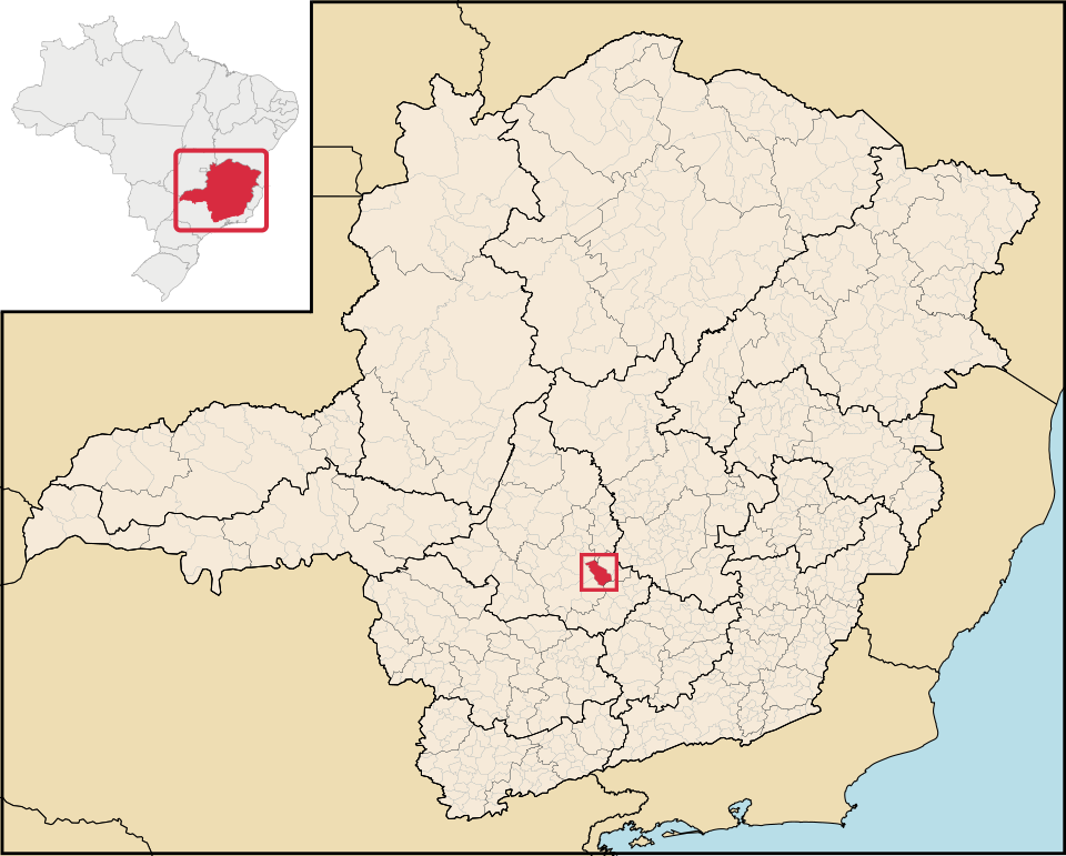 Mapa de localização de Carmo do Cajuru em MG