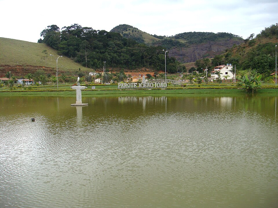 Pedra Dourada (MG)