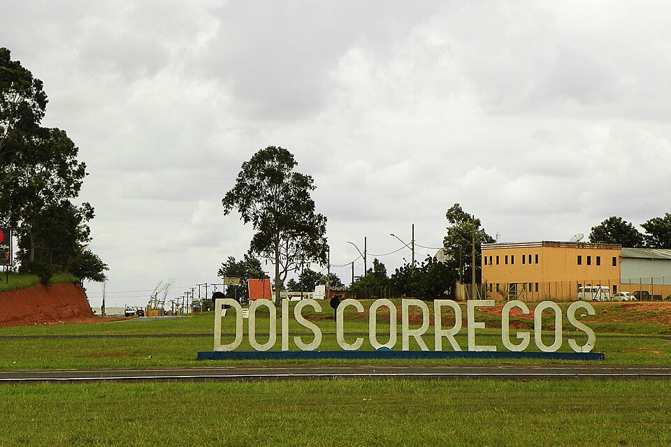 Dois Córregos (SP)